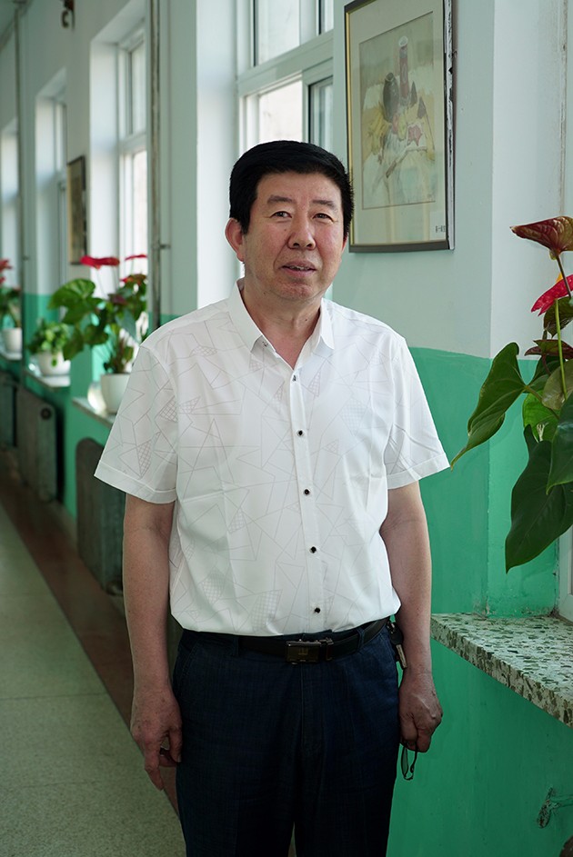 學(xué)生處主任齊繼山.jpg 學(xué)生處主任齊繼山.jpg